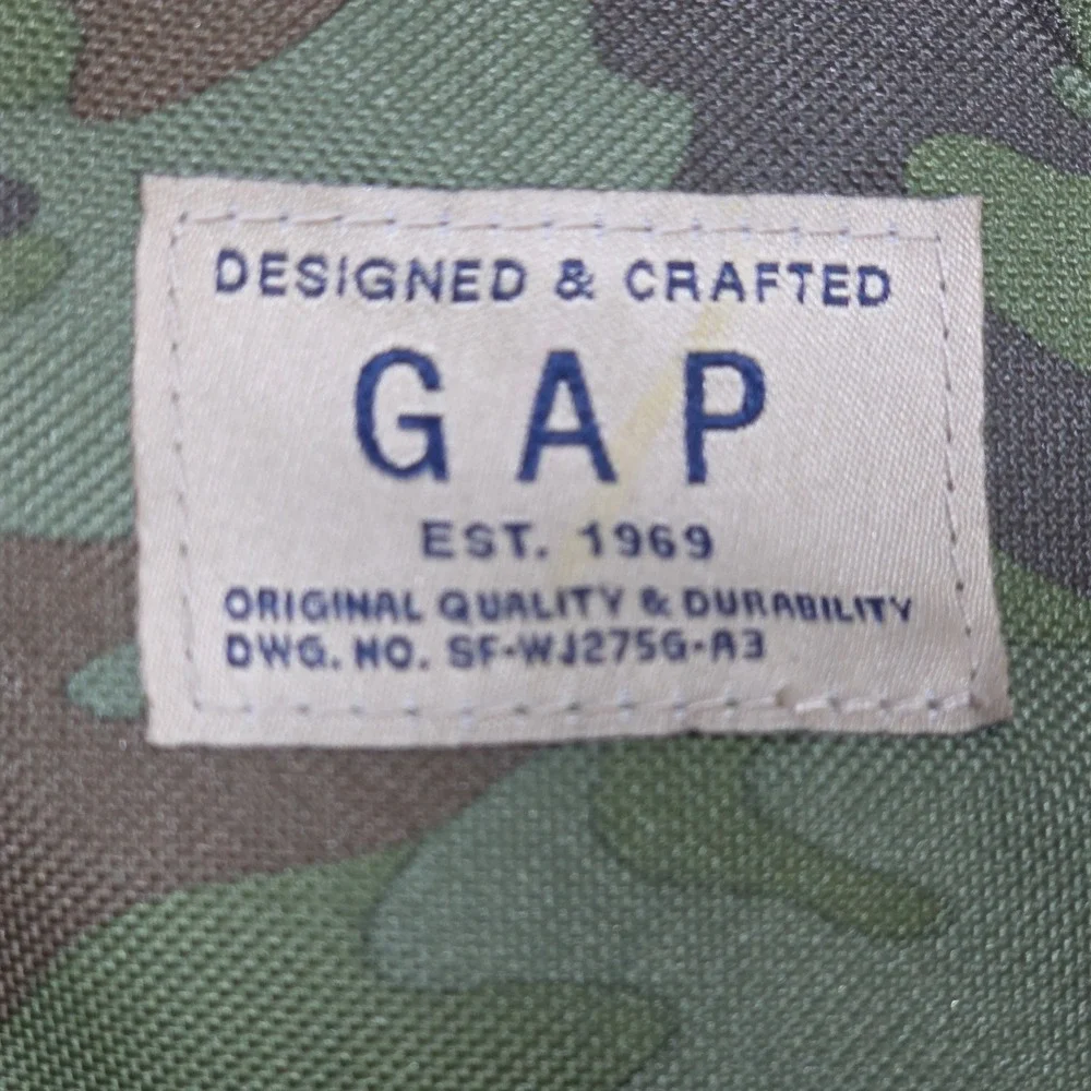 Gap Kids Drawstring Backpack OS Green Camo Cinch Bag Front Zip Pocket Travel Bag